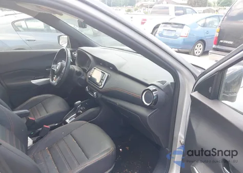 2020 Nissan Kicks Sr Xtronic Cvt z USA, uszkodzony, nr VIN 3N1CP5DV5LL566578